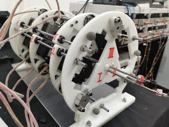 Multi-Arm Concentric Tube Robot for Minimally Invasive Surgery